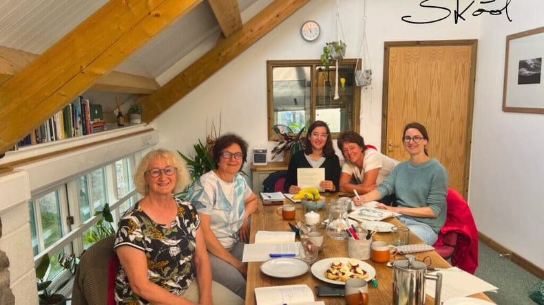 Skool tanár a diákokkal