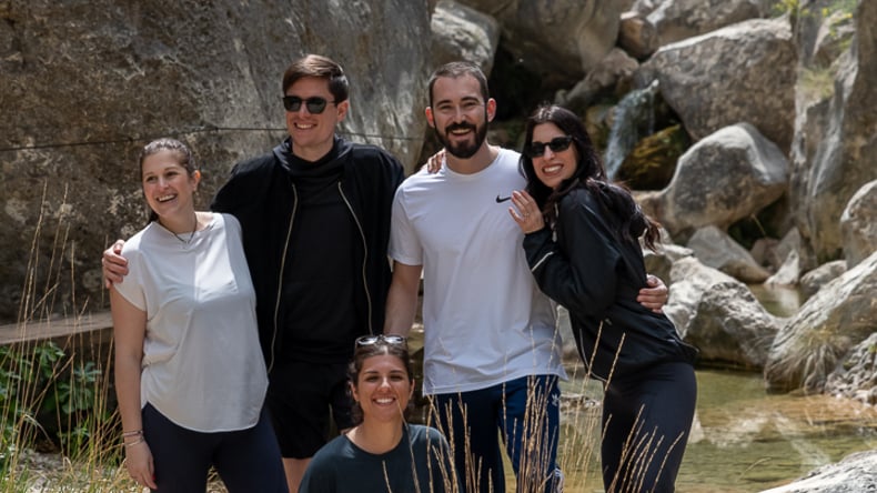 På vej ud på en vandretur