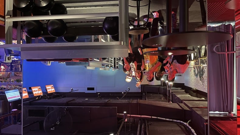 Социальная активность: боулинг!