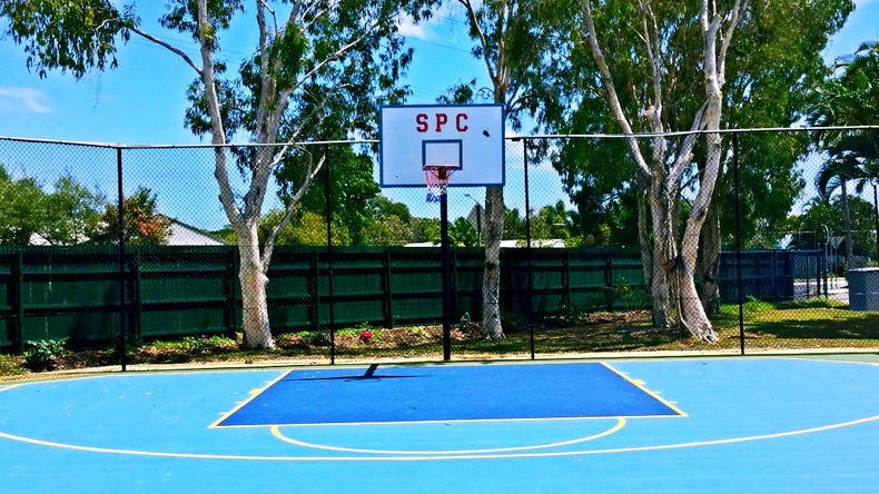 Basketbalveld