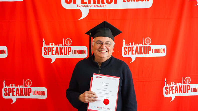 Senhores maduros se formando