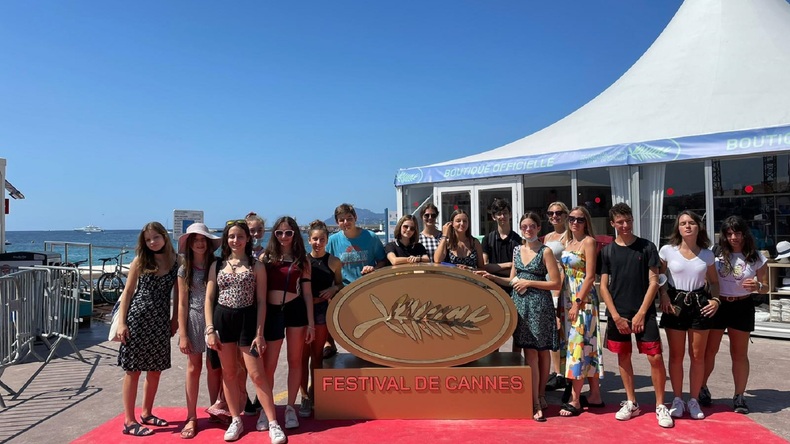 Gruppe af studerende på udflugt