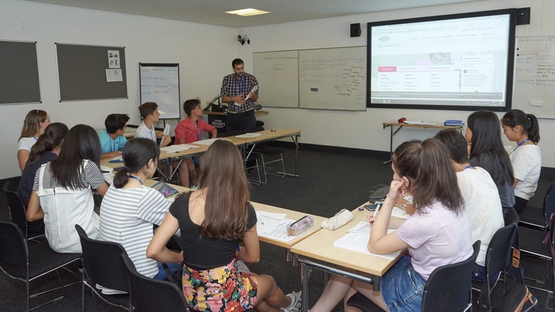 قاعة الدراسة