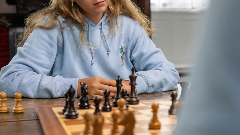 لعب الشطرنج