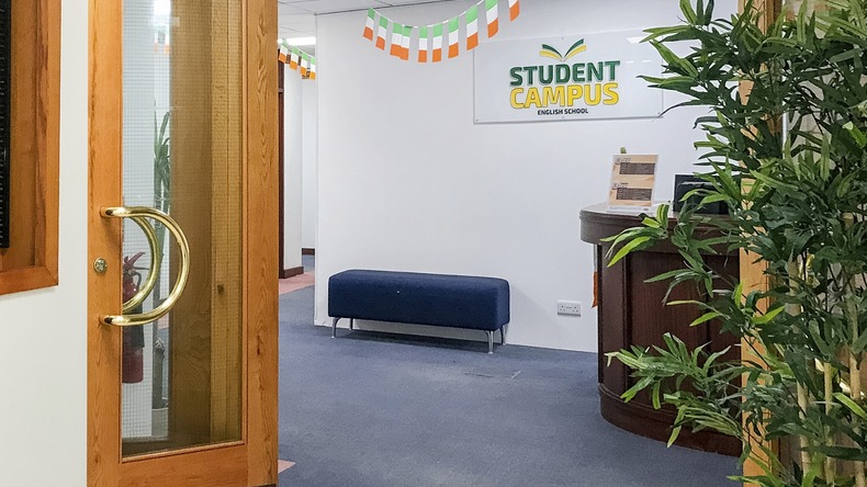 مدخل Student Campus