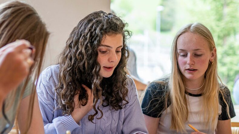 Learning together 