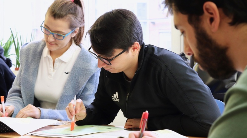 Estudiantes en el aula