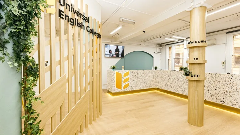 Universal English College Sydney Australia | Pay Less