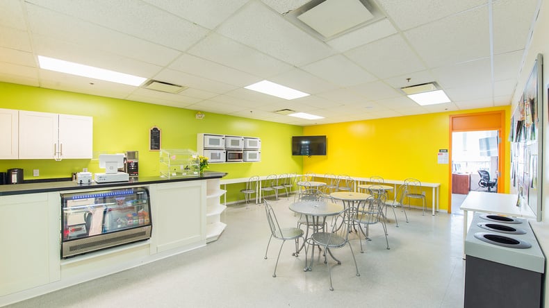 VanWest Vancouver studentlounge