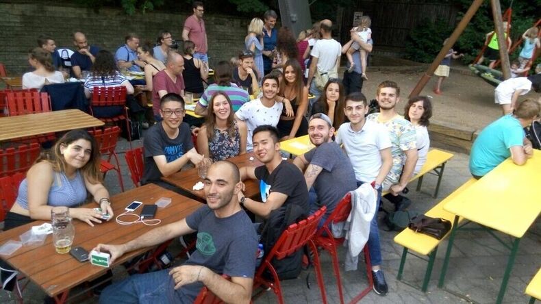 Étudiants qui se détendent