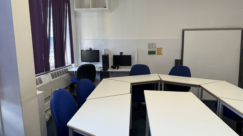 Aula della West London English School