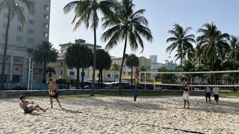 비치 발리볼 액티비티 