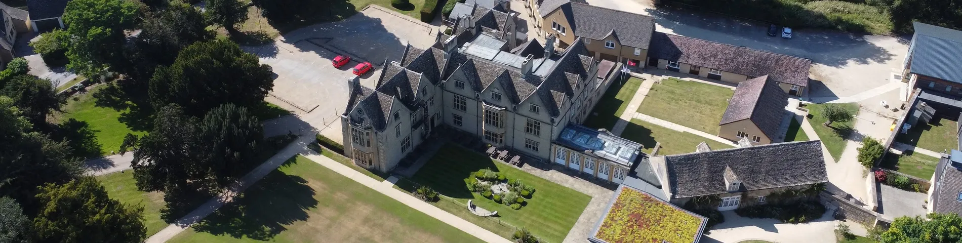 Find Education Summer Centre - St Hughs Boarding School bilde 1