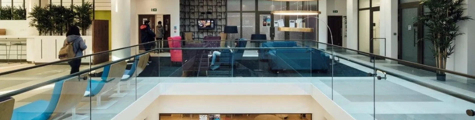 Language in Action - University of London bilde 1