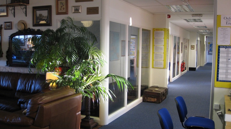Oxford School of English