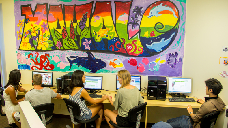 Honolulu English School - Компьютерная комната