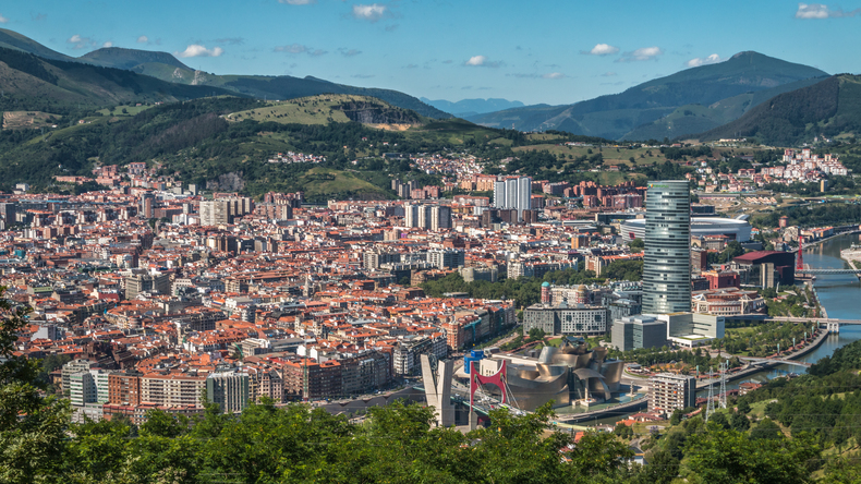 Panoramisch uitzicht op Bilbao