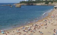 Top Destinations: Biarritz (city thumbnail)