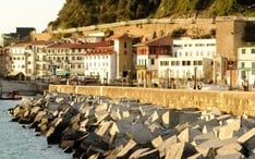 Principales destinos: San Sebastián (miniatura de la ciudad)