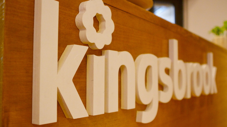 Kingsbrook Spanish School - Kingsbrook 西班牙学校
